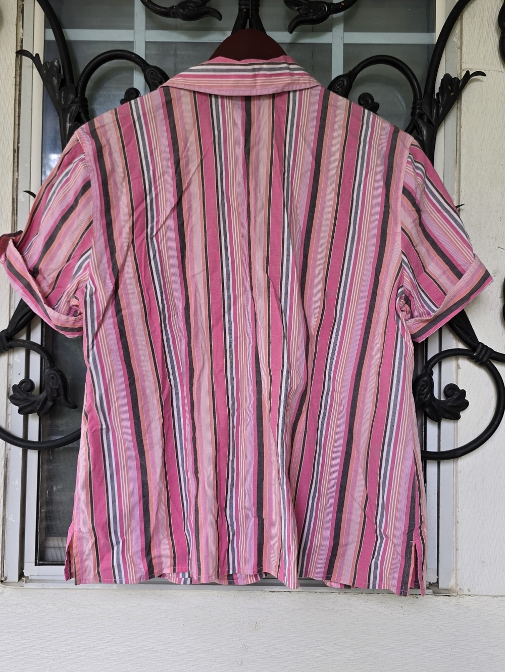Karen Scott Women's Pink Striped Short Sleeve Buttoned Y2K Summer Casual Top - L - Picture 3 of 3